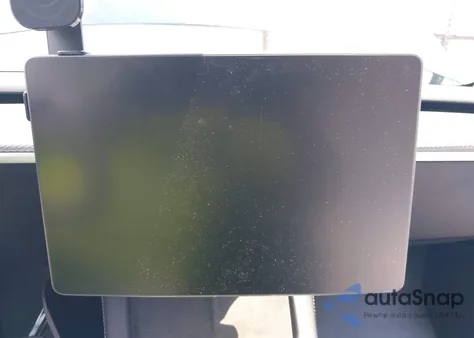 2023 Tesla Model Y Awd/Long Range Dual Motor All-Wheel Drive z USA, uszkodzony, nr VIN 7SAYGDEE7PA162360